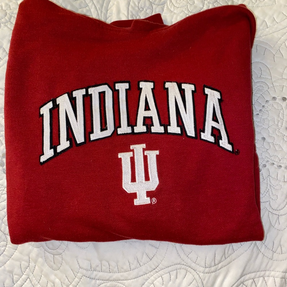 sweatshirt